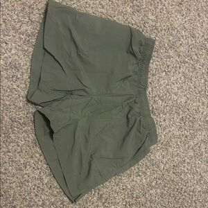 Columbia Olive Green Women's Shorts